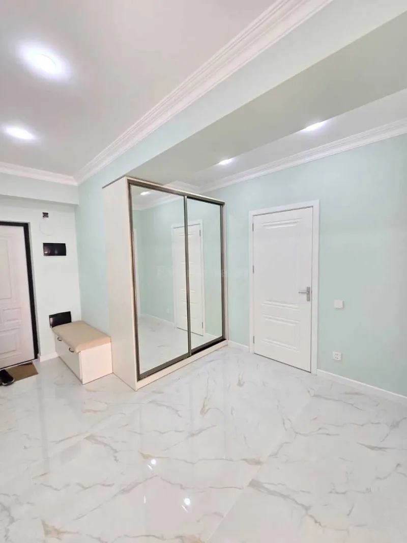 Satılır 2 otaqlı Mənzil Yeni tikili 93 m² Qara Qarayev m. - şəkil 8
