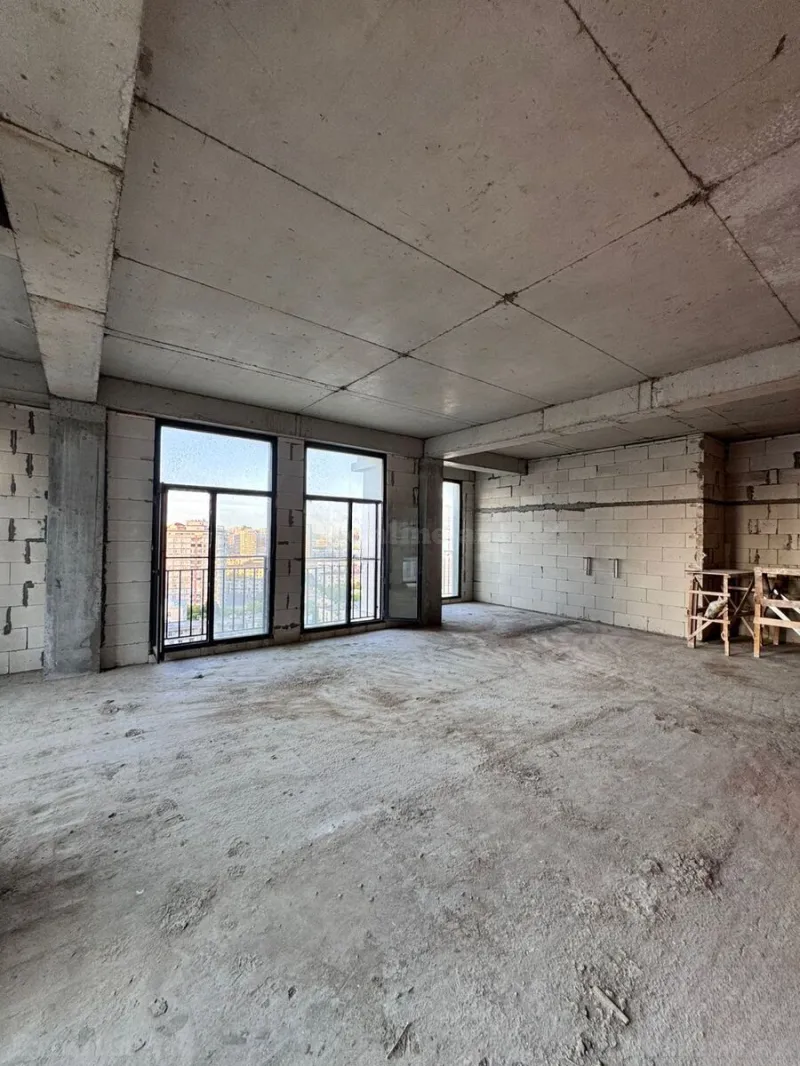 Satılır 3 otaqlı Mənzil Yeni tikili 173 m² Elmlər Akademiyası m. - şəkil 2