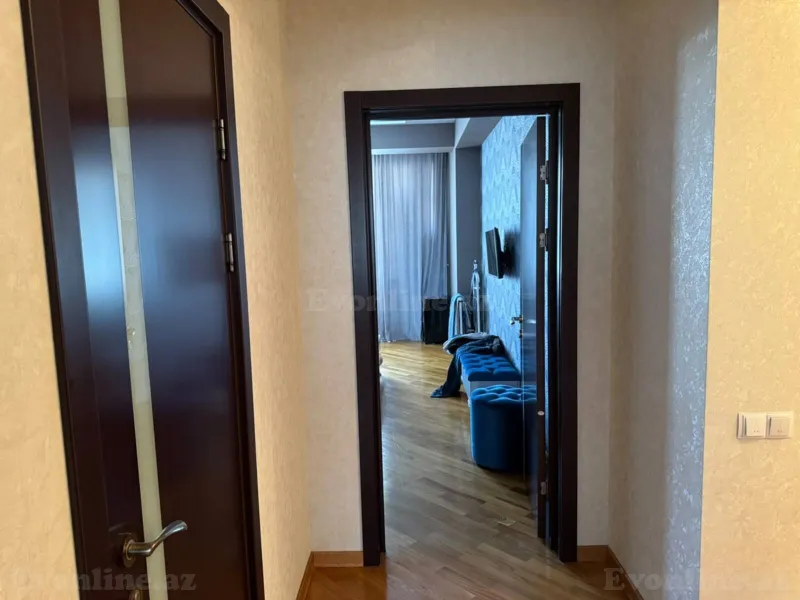 Satılır 3 otaqlı Mənzil Yeni tikili 145 m² 28 May m. - şəkil 19