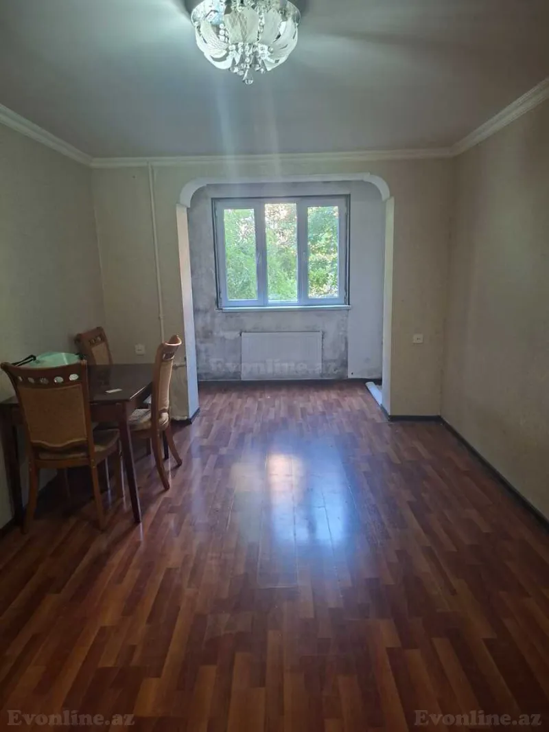 Kirayə verilir 1 otaqlı Mənzil Köhnə tikili 40 m² Neftçilər m.