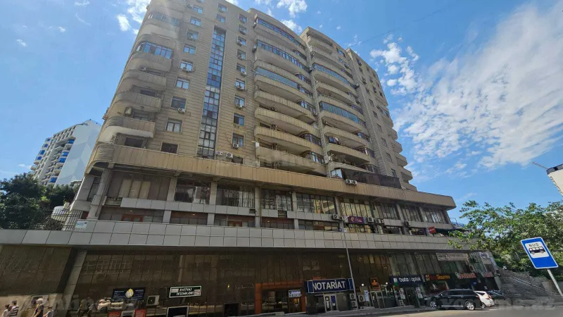 Satılır 3 otaqlı Mənzil Yeni tikili 120 m² 28 May m. - şəkil 23