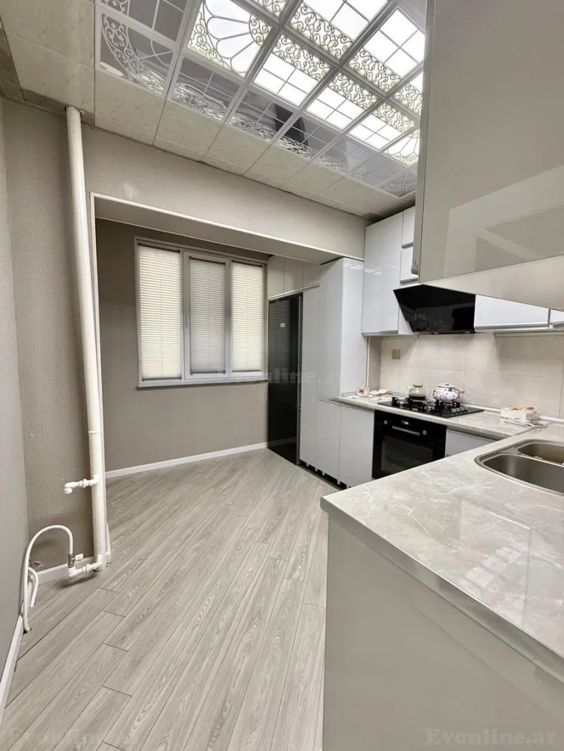 Kirayə verilir 3 otaqlı Mənzil Köhnə tikili 80 m² Nərimanov r. - şəkil 7