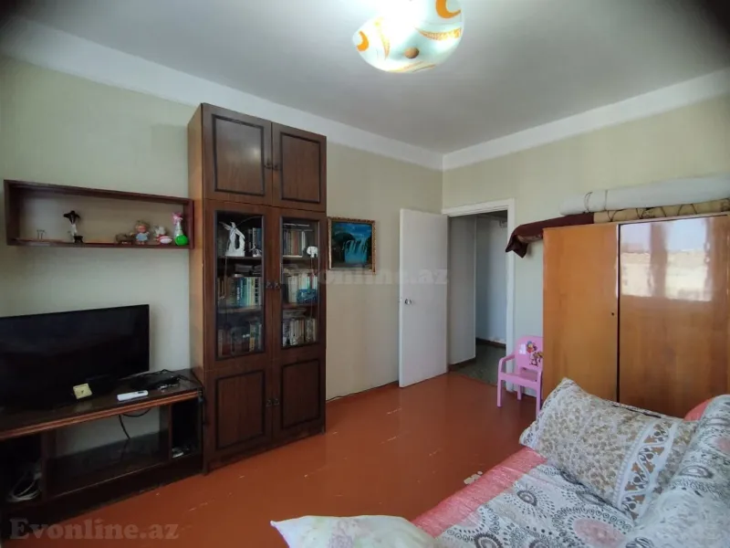 Satılır 3 otaqlı Mənzil Köhnə tikili 80 m² M.Ə.Rəsulzadə - şəkil 2