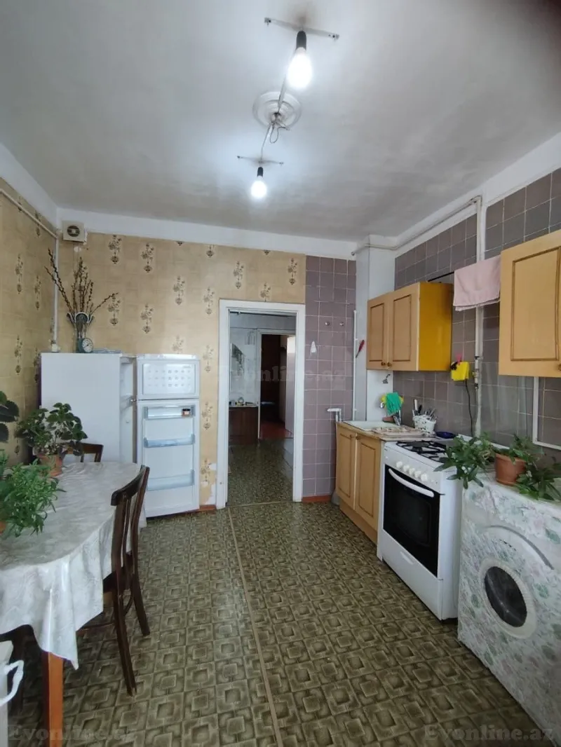 Satılır 3 otaqlı Mənzil Köhnə tikili 80 m² M.Ə.Rəsulzadə - şəkil 5