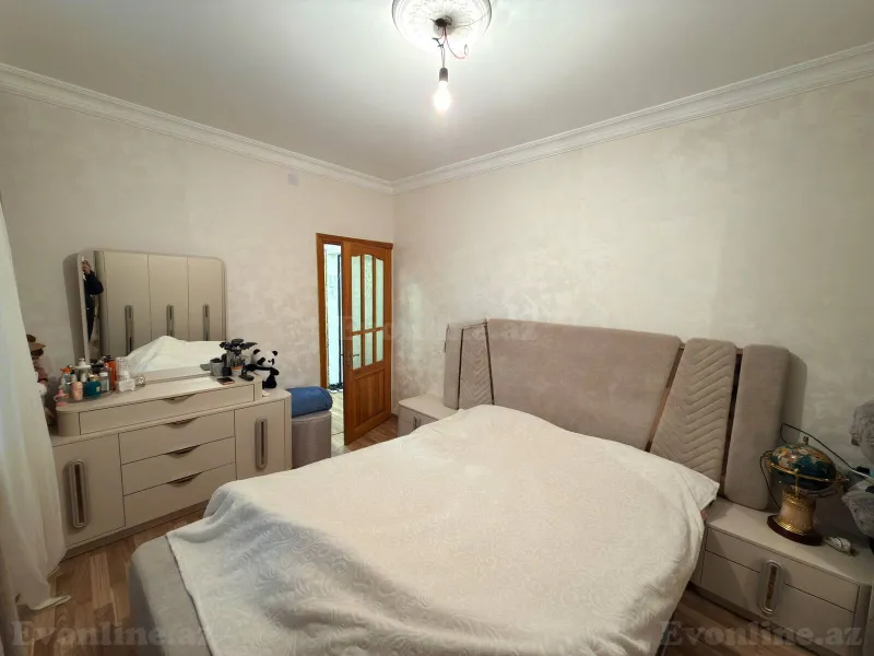 Satılır 2 otaqlı Mənzil Köhnə tikili 65 m² Elmlər Akademiyası m. - şəkil 4
