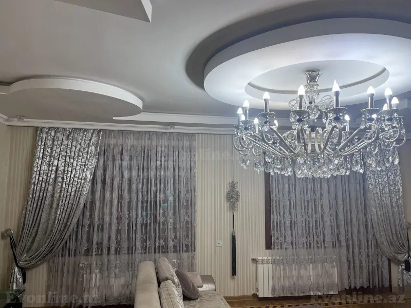 Satılır 5 otaqlı Mənzil Köhnə tikili 113 m² Bakıxanov - şəkil 2