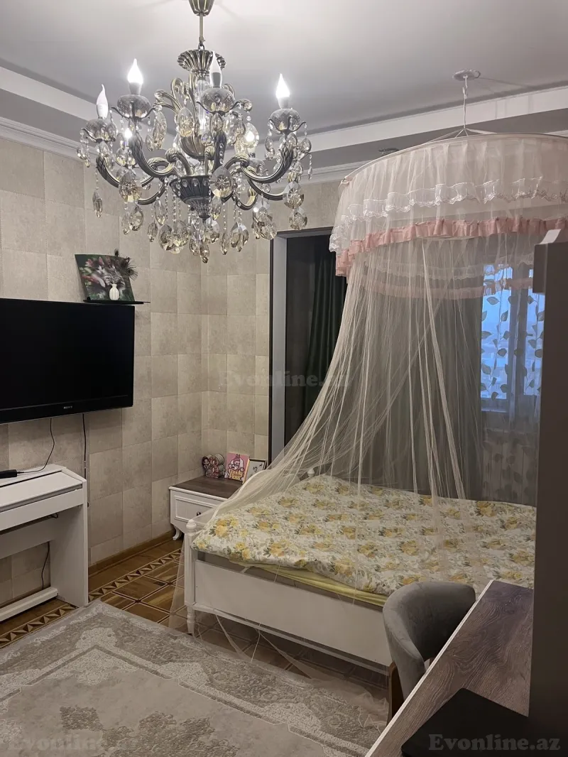 Satılır 5 otaqlı Mənzil Köhnə tikili 113 m² Bakıxanov - şəkil 12