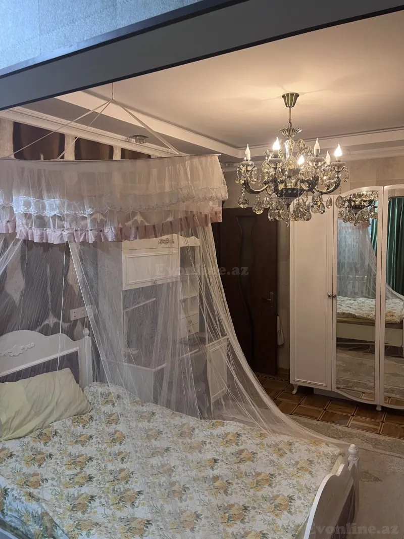 Satılır 5 otaqlı Mənzil Köhnə tikili 113 m² Bakıxanov - şəkil 13