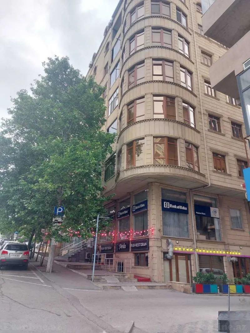 Satılır 4 otaqlı Mənzil Yeni tikili 175 m² Memar Əcəmi m. - şəkil 2