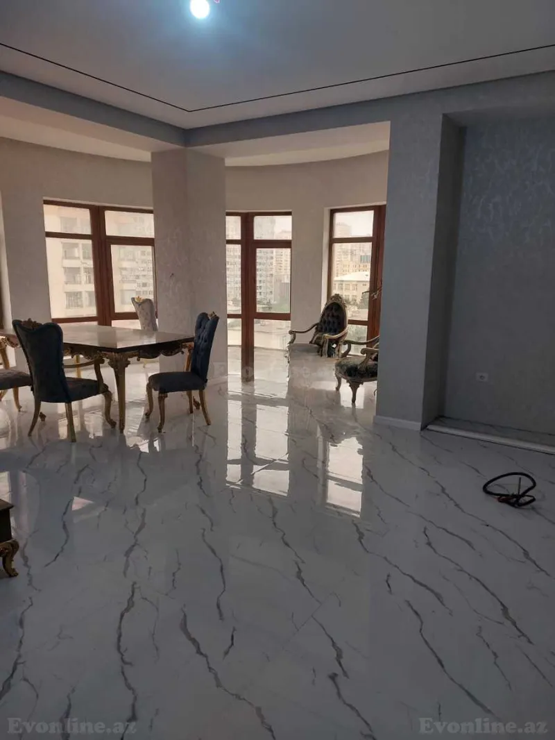 Satılır 4 otaqlı Mənzil Yeni tikili 175 m² Memar Əcəmi m. - şəkil 20