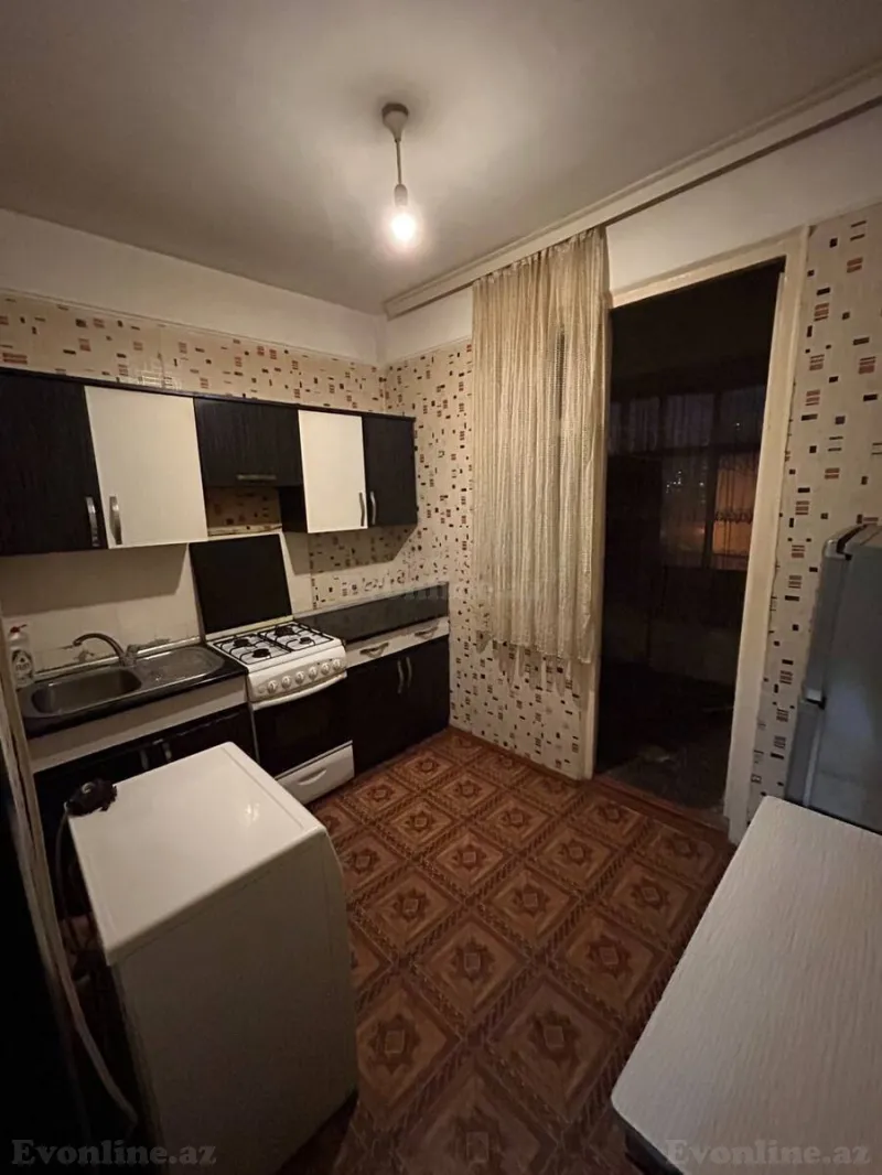 Satılır 2 otaqlı Mənzil Köhnə tikili 60 m² Xalqlar Dostluğu m. - şəkil 5