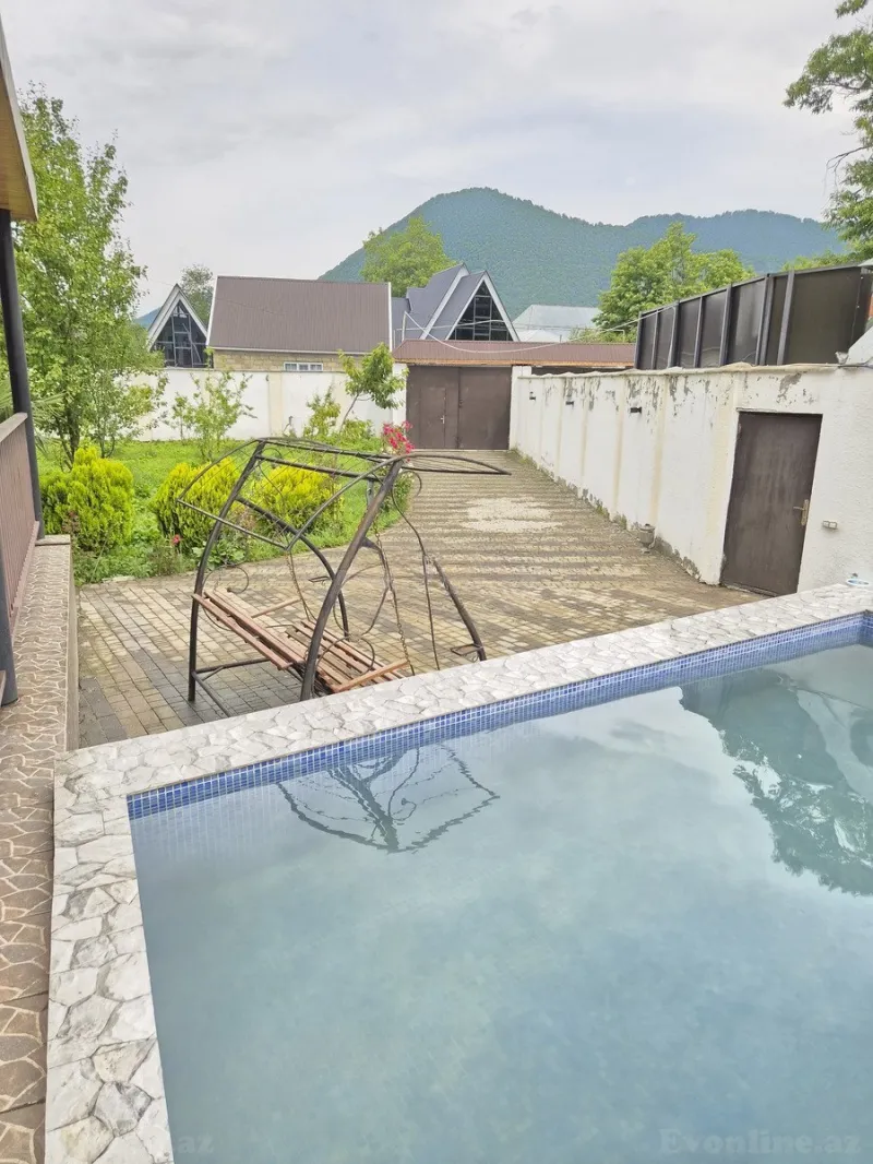 Kirayə verilir 4 otaqlı Həyət evi 200 m² Qəbələ