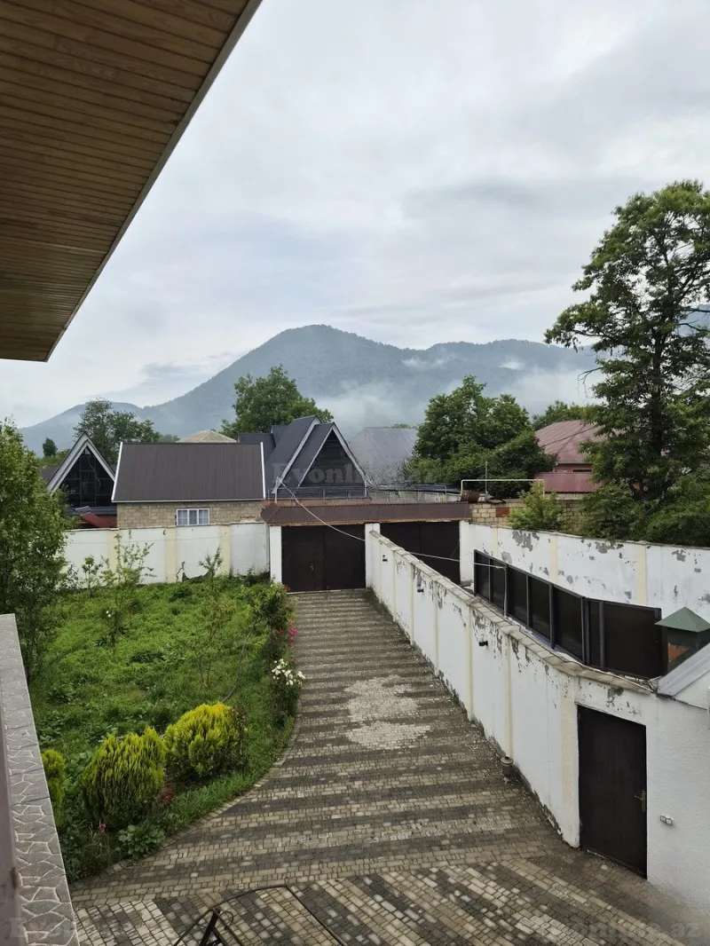 Kirayə verilir 4 otaqlı Həyət evi 200 m² Qəbələ - şəkil 9