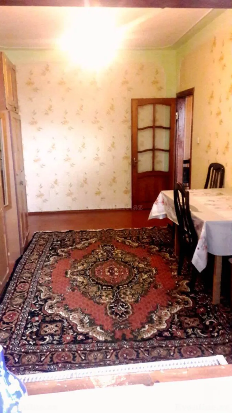 Kirayə verilir 3 otaqlı Mənzil Köhnə tikili 57 m² Yasamal r. - şəkil 2