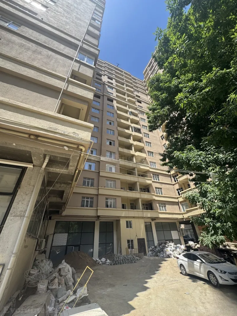 Satılır 3 otaqlı Mənzil Yeni tikili 141 m² İnşaatçılar m. - şəkil 3