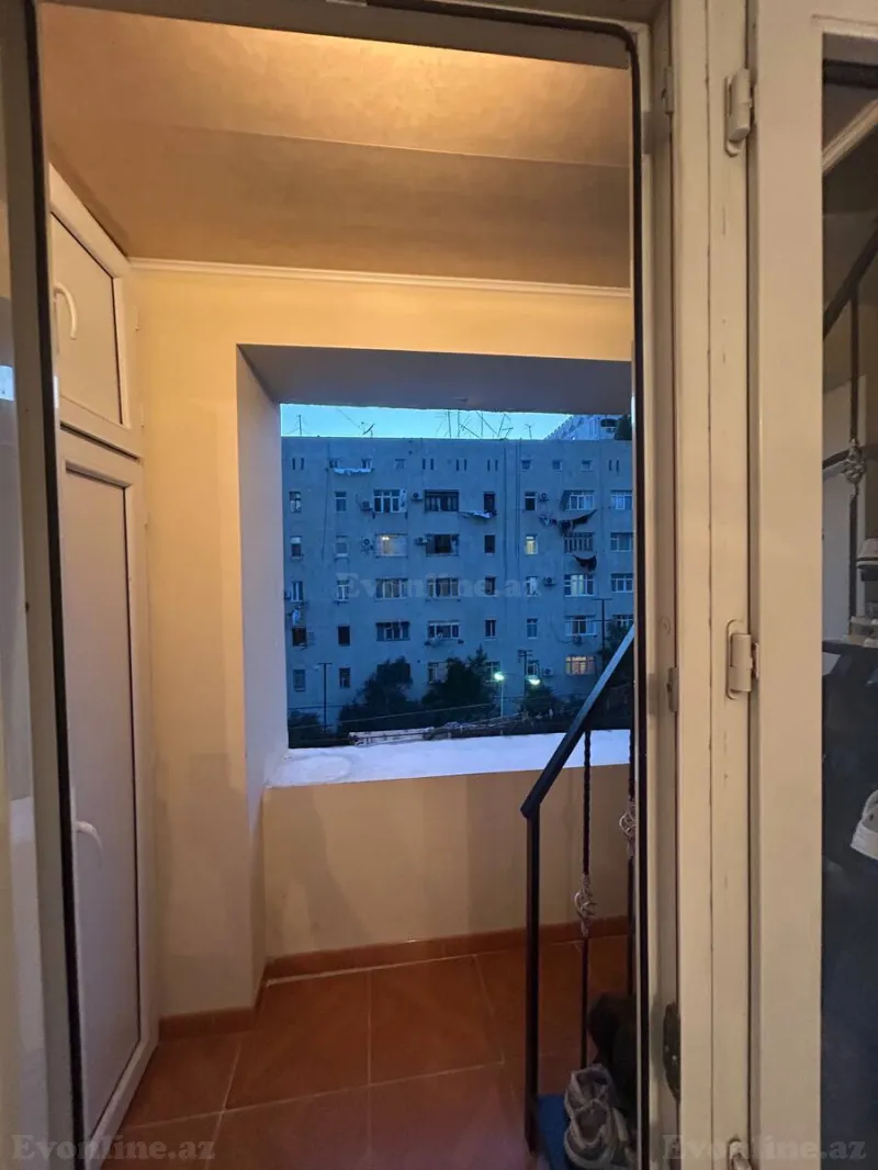 Satılır 2 otaqlı Mənzil Köhnə tikili 65 m² Nəsimi m. - şəkil 4