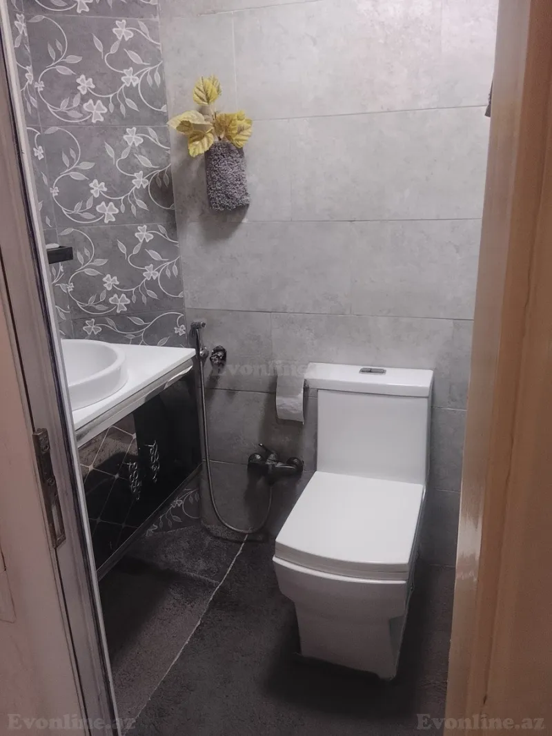 Satılır 3 otaqlı Mənzil Köhnə tikili 60 m² Memar Əcəmi m. - şəkil 5