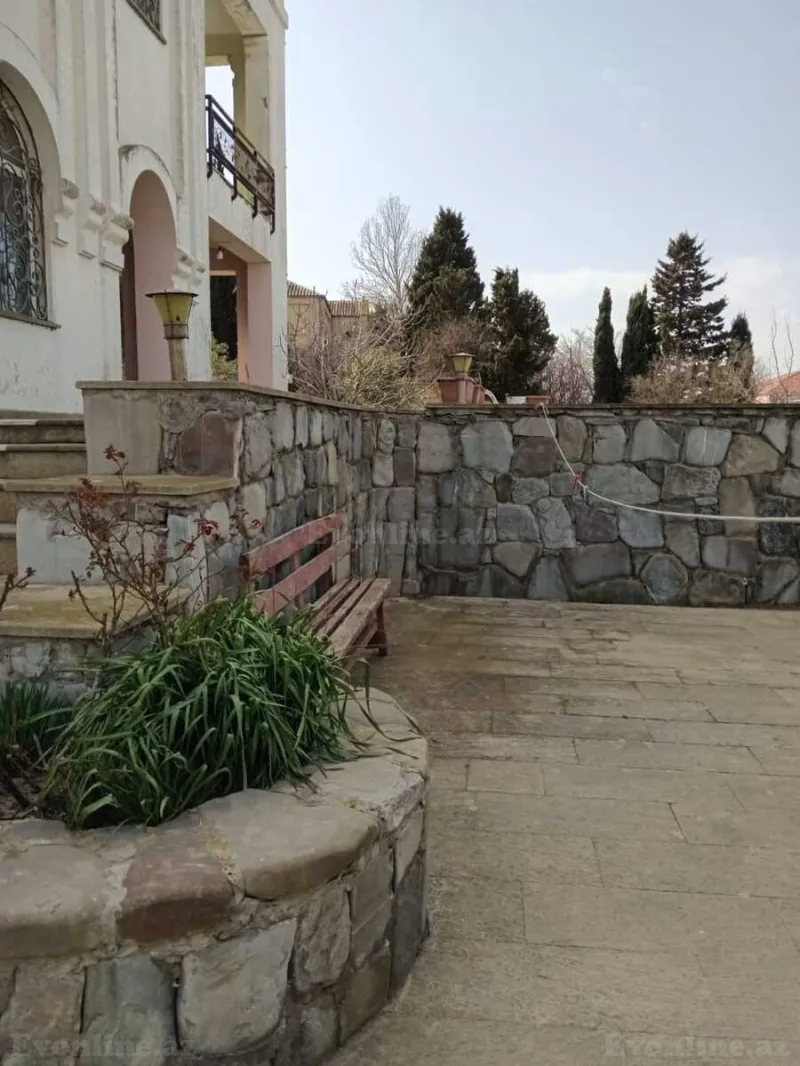 Satılır 7 otaqlı Həyət evi 300 m² Novxanı - şəkil 4
