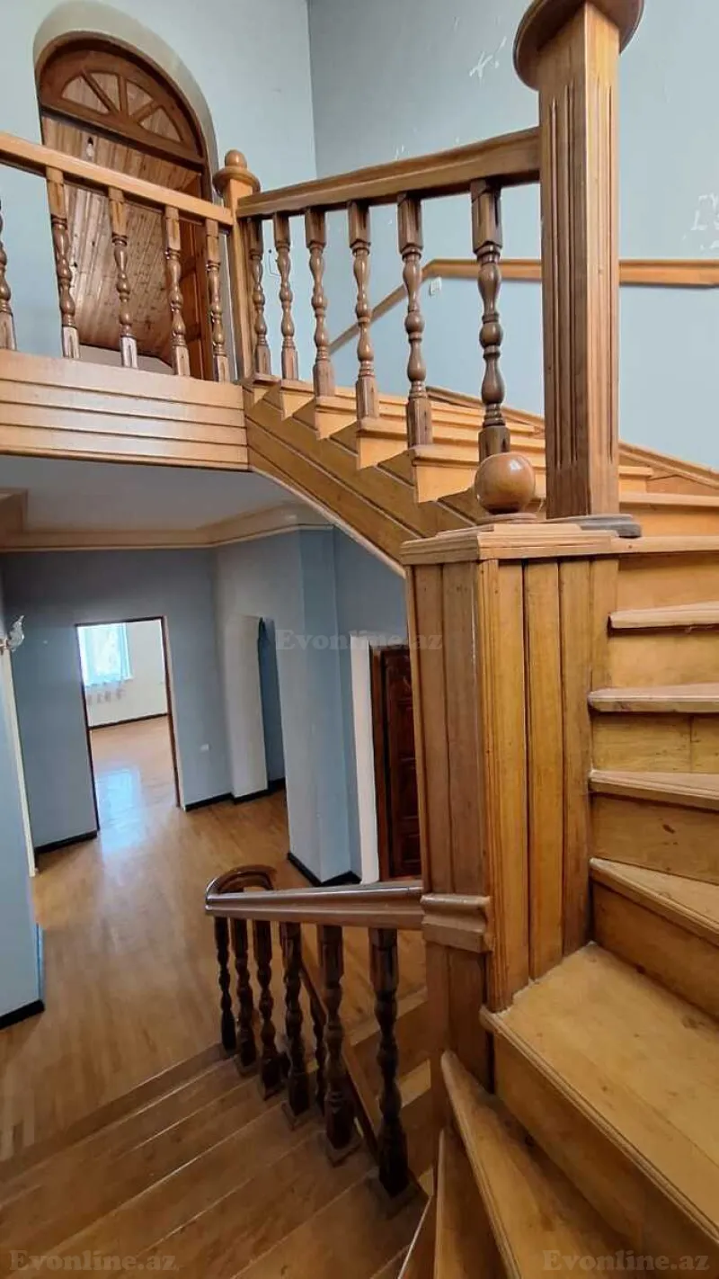 Satılır 7 otaqlı Həyət evi 300 m² Novxanı - şəkil 12