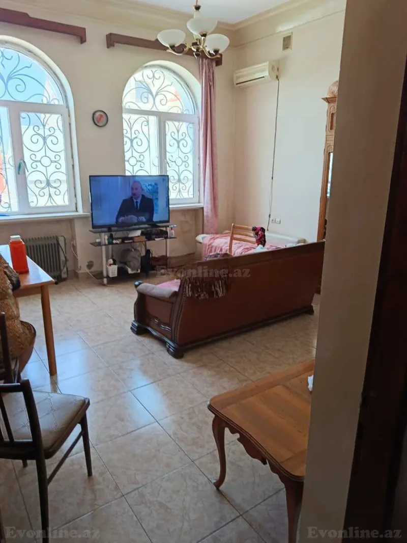 Satılır 7 otaqlı Həyət evi 300 m² Novxanı - şəkil 14