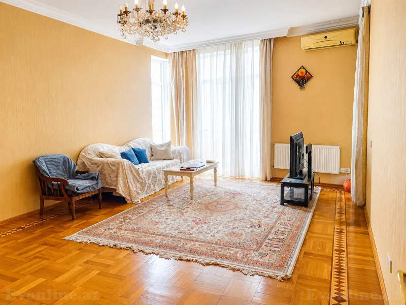 Satılır 3 otaqlı Mənzil Yeni tikili 124 m² Nizami r.