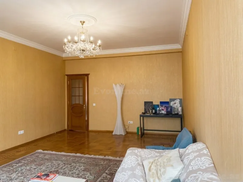 Satılır 3 otaqlı Mənzil Yeni tikili 124 m² Nizami r. - şəkil 2