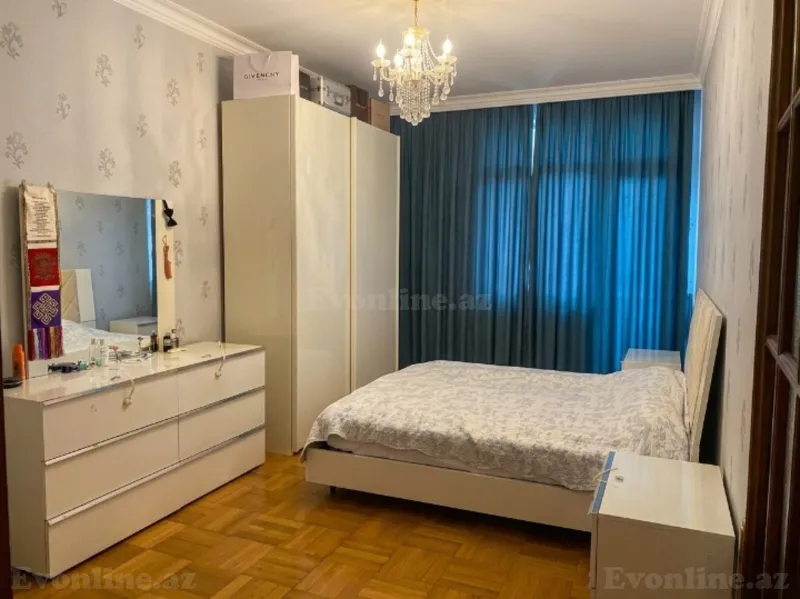 Satılır 3 otaqlı Mənzil Yeni tikili 124 m² Nizami r. - şəkil 4