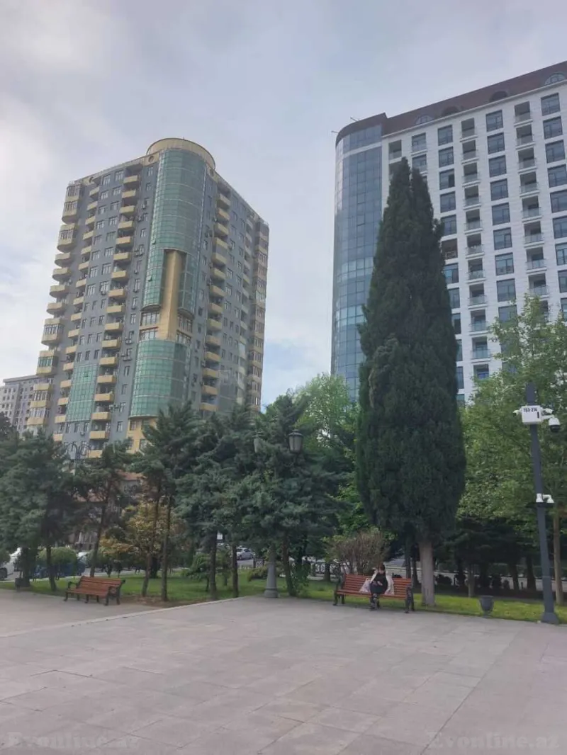 3 otaqlı Mənzil 136 m² Nəsimi r. Satılır
