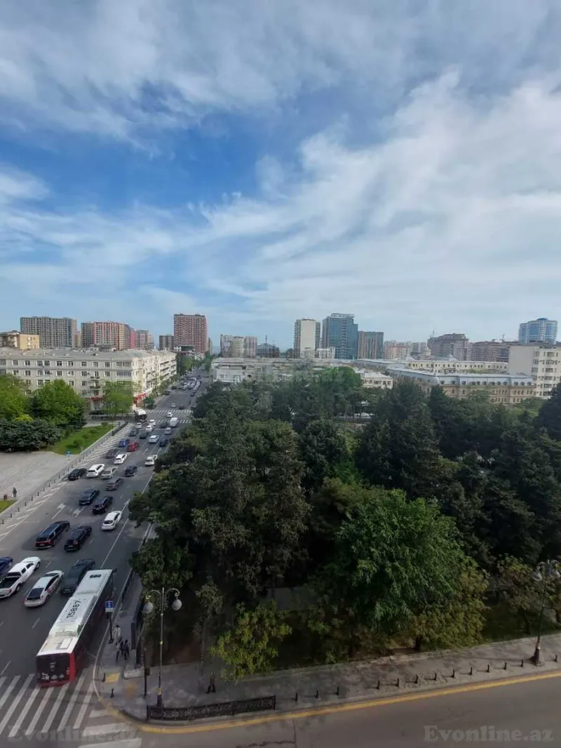 Satılır 3 otaqlı Mənzil Yeni tikili 136 m² Nəsimi r. - şəkil 4