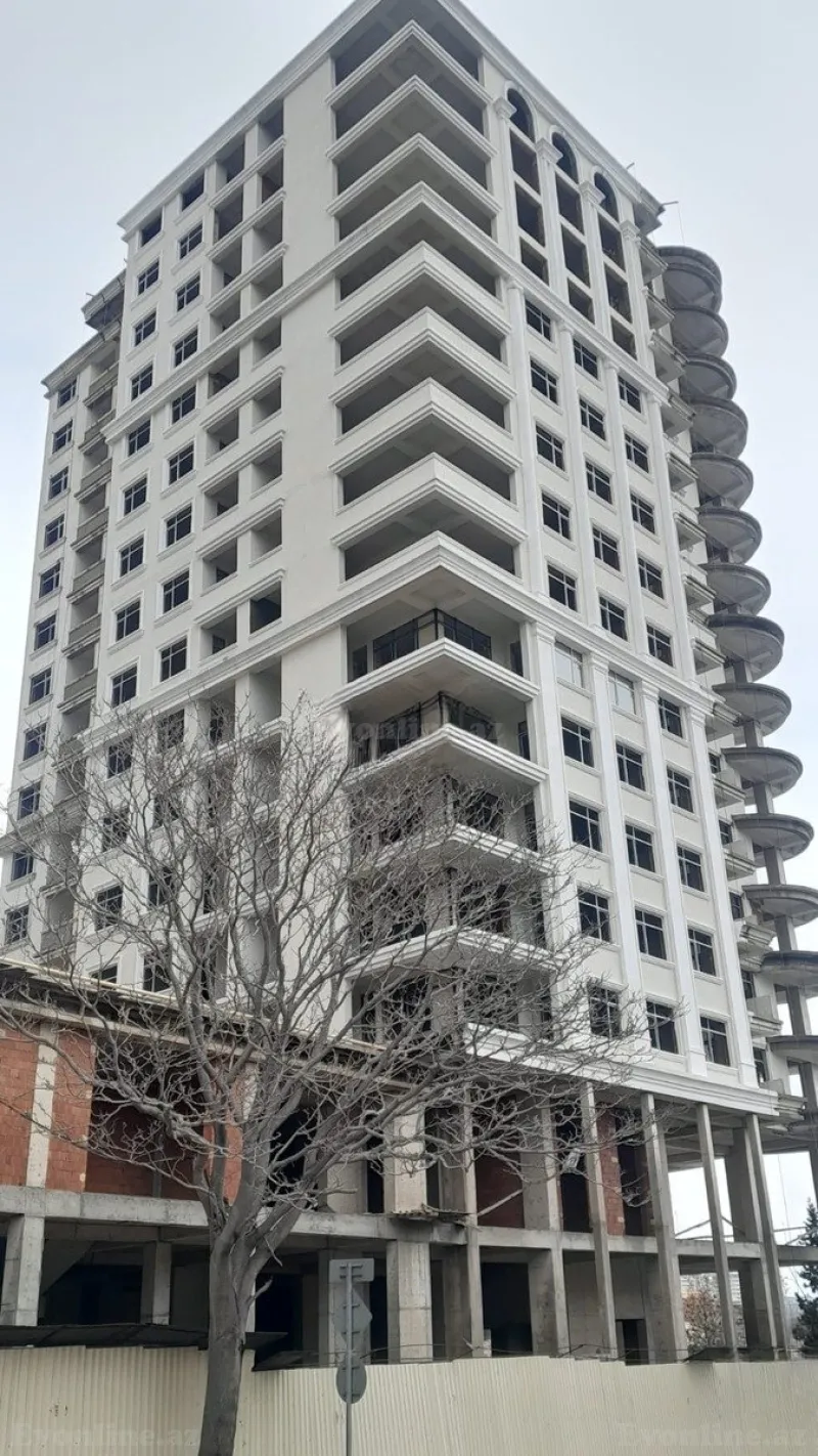 Satılır 2 otaqlı Mənzil Yeni tikili 78 m² 28 May m. - şəkil 9