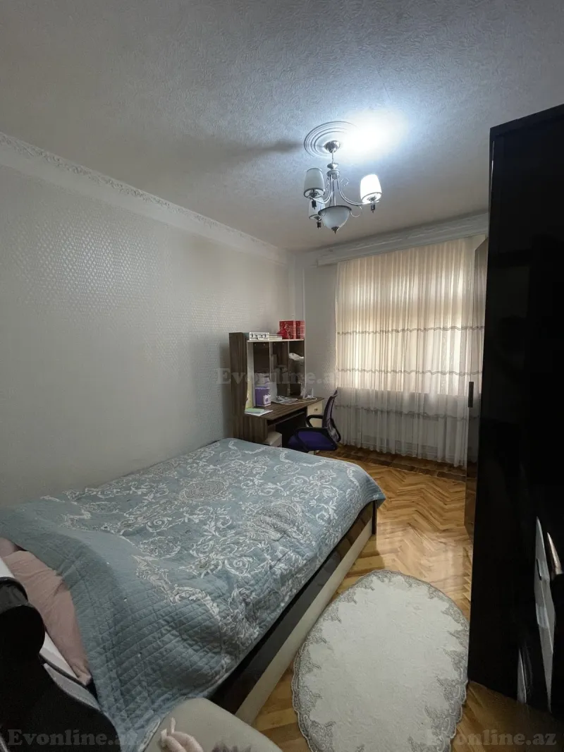 Satılır 5 otaqlı Mənzil Köhnə tikili 120 m² Azadlıq prospekti m. - şəkil 7