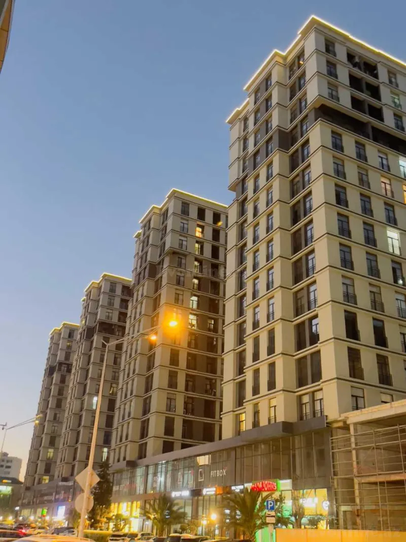 Satılır 4 otaqlı Mənzil Yeni tikili 128 m² Nəriman Nərimanov m. - şəkil 2