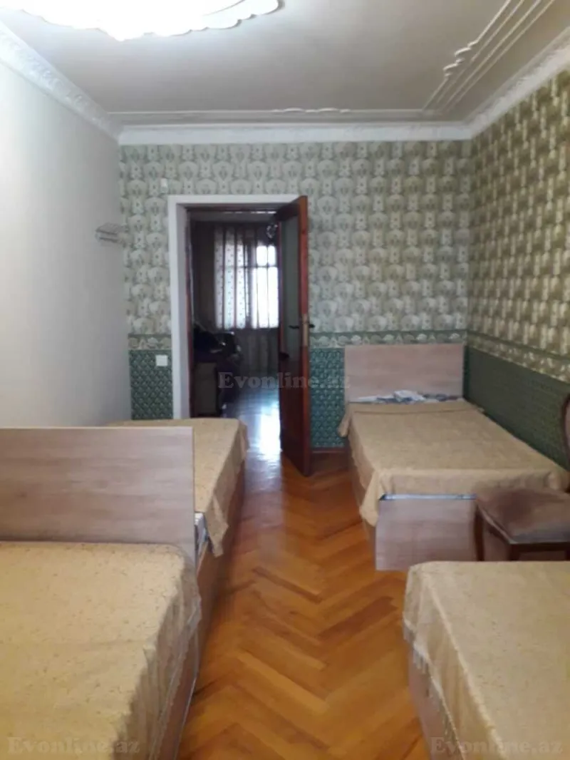 Satılır 3 otaqlı Mənzil Köhnə tikili 50 m² Gənclik m.
