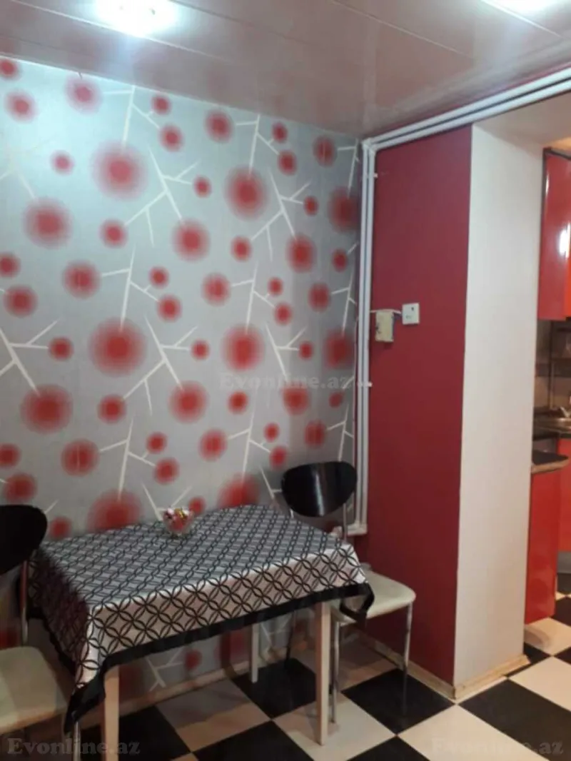 Satılır 3 otaqlı Mənzil Köhnə tikili 50 m² Gənclik m. - şəkil 3