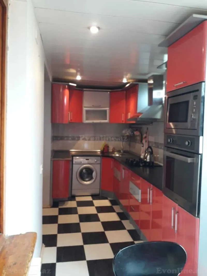 Satılır 3 otaqlı Mənzil Köhnə tikili 50 m² Gənclik m. - şəkil 4