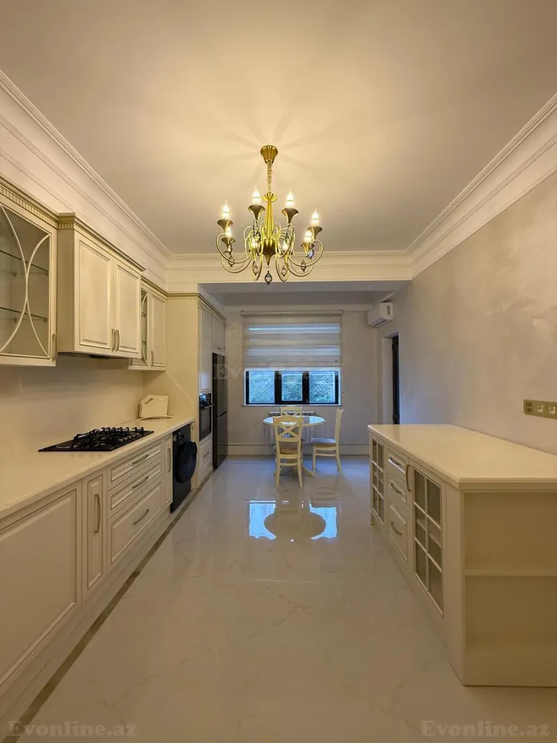 3 otaqlı Mənzil 120 m² Nəriman Nərimanov m. Satılır