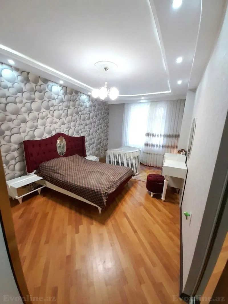 Satılır 3 otaqlı Mənzil Yeni tikili 130 m² İnşaatçılar m. - şəkil 2