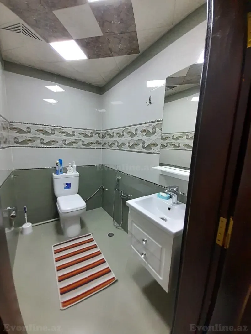 Satılır 3 otaqlı Mənzil Yeni tikili 130 m² İnşaatçılar m. - şəkil 6