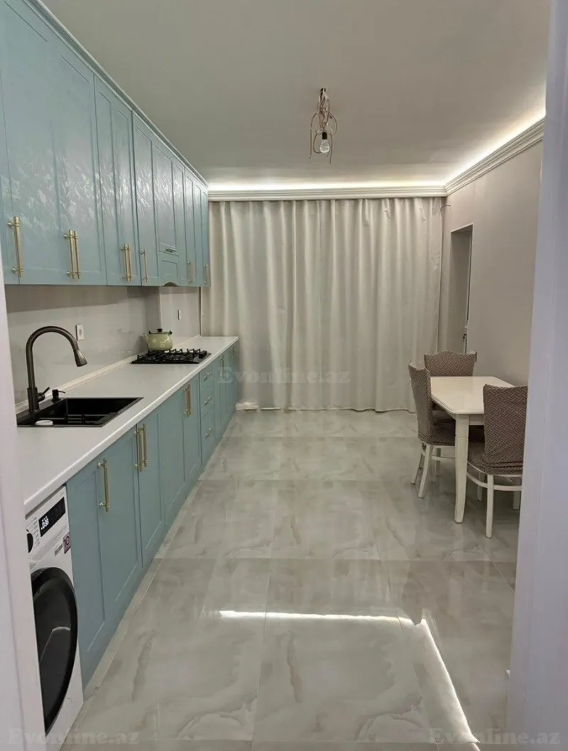 Satılır 5 otaqlı Mənzil Köhnə tikili 110 m² Xalqlar Dostluğu m. - şəkil 3