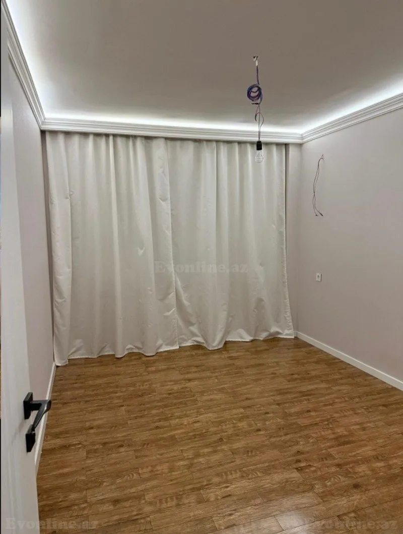 Satılır 5 otaqlı Mənzil Köhnə tikili 110 m² Xalqlar Dostluğu m. - şəkil 6