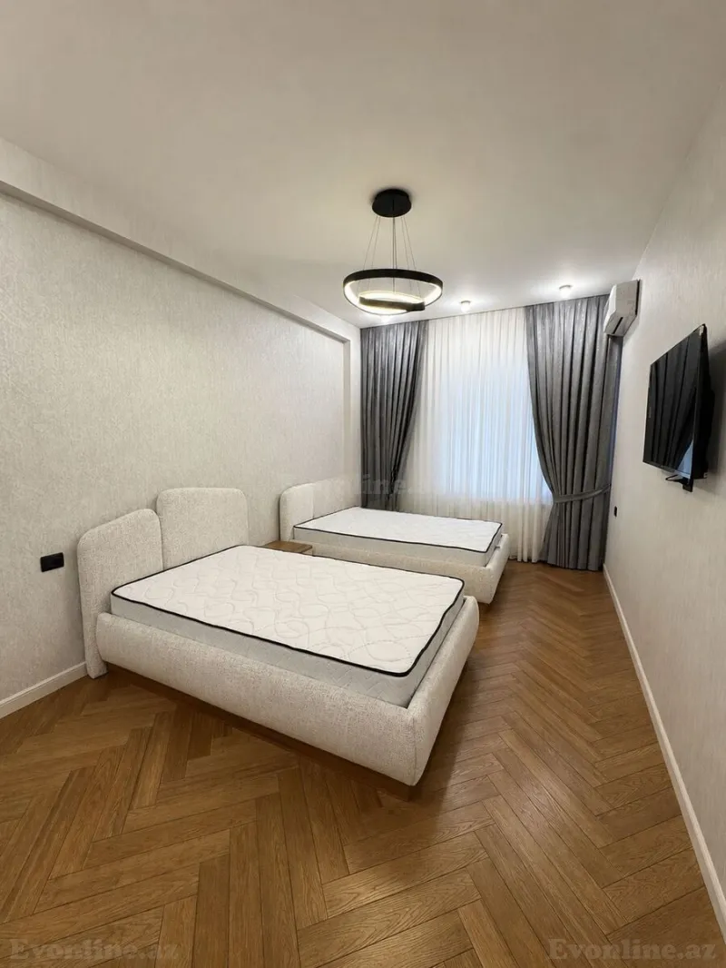 Satılır 3 otaqlı Mənzil Yeni tikili 123 m² Elmlər Akademiyası m. - şəkil 4