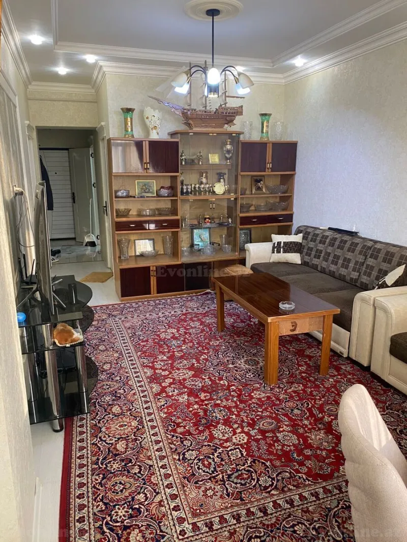 2 otaqlı Mənzil 65 m² Azadlıq prospekti m. Satılır