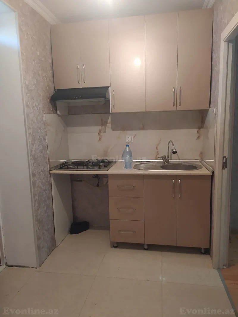 Kirayə verilir 2 otaqlı Mənzil Köhnə tikili 40 m² Bakıxanov - şəkil 2