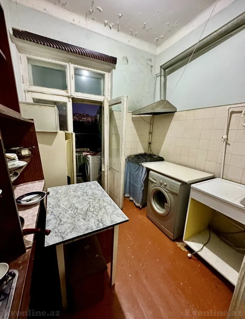 Kirayə verilir 2 otaqlı Mənzil Köhnə tikili 60 m² Neftçilər m. - şəkil 9