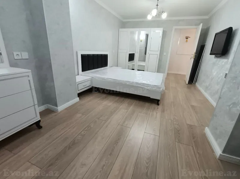 Kirayə verilir 3 otaqlı Mənzil Köhnə tikili 80 m² İnşaatçılar m. - şəkil 13