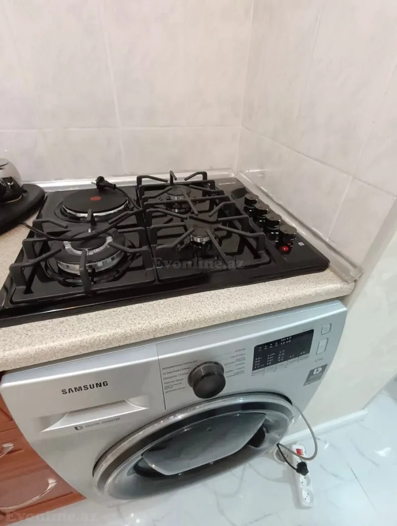 Kirayə verilir 3 otaqlı Mənzil Köhnə tikili 80 m² İnşaatçılar m. - şəkil 24