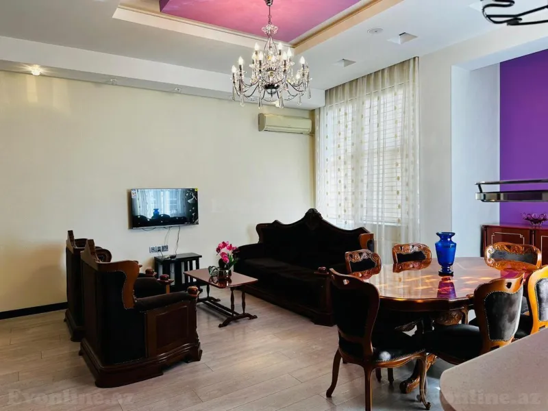 Satılır 3 otaqlı Mənzil Yeni tikili 136 m² 28 May m.
