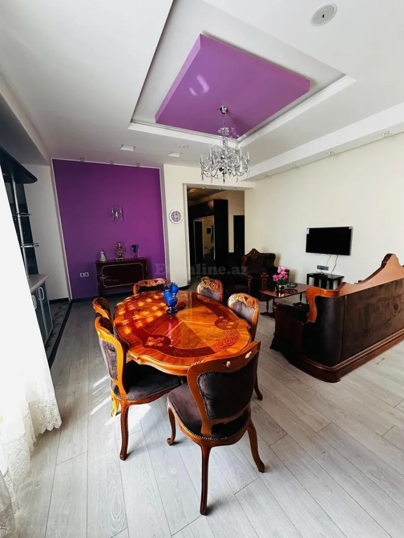 Satılır 3 otaqlı Mənzil Yeni tikili 136 m² 28 May m. - şəkil 2
