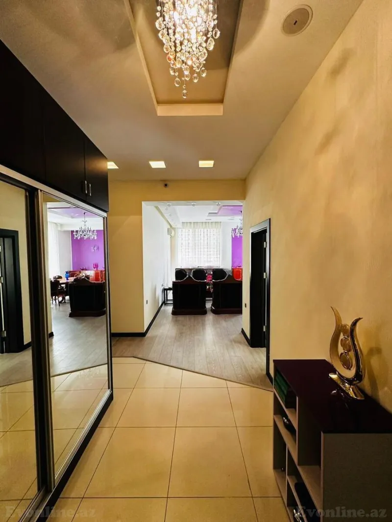 Satılır 3 otaqlı Mənzil Yeni tikili 136 m² 28 May m. - şəkil 4
