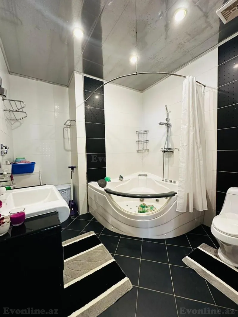 Satılır 3 otaqlı Mənzil Yeni tikili 136 m² 28 May m. - şəkil 6